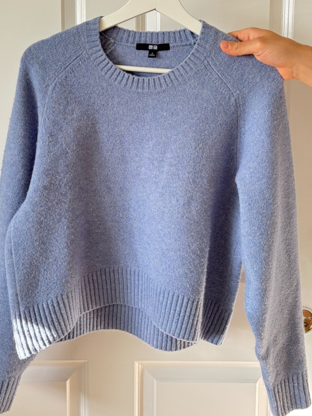 sweater - Picture 4 of 4